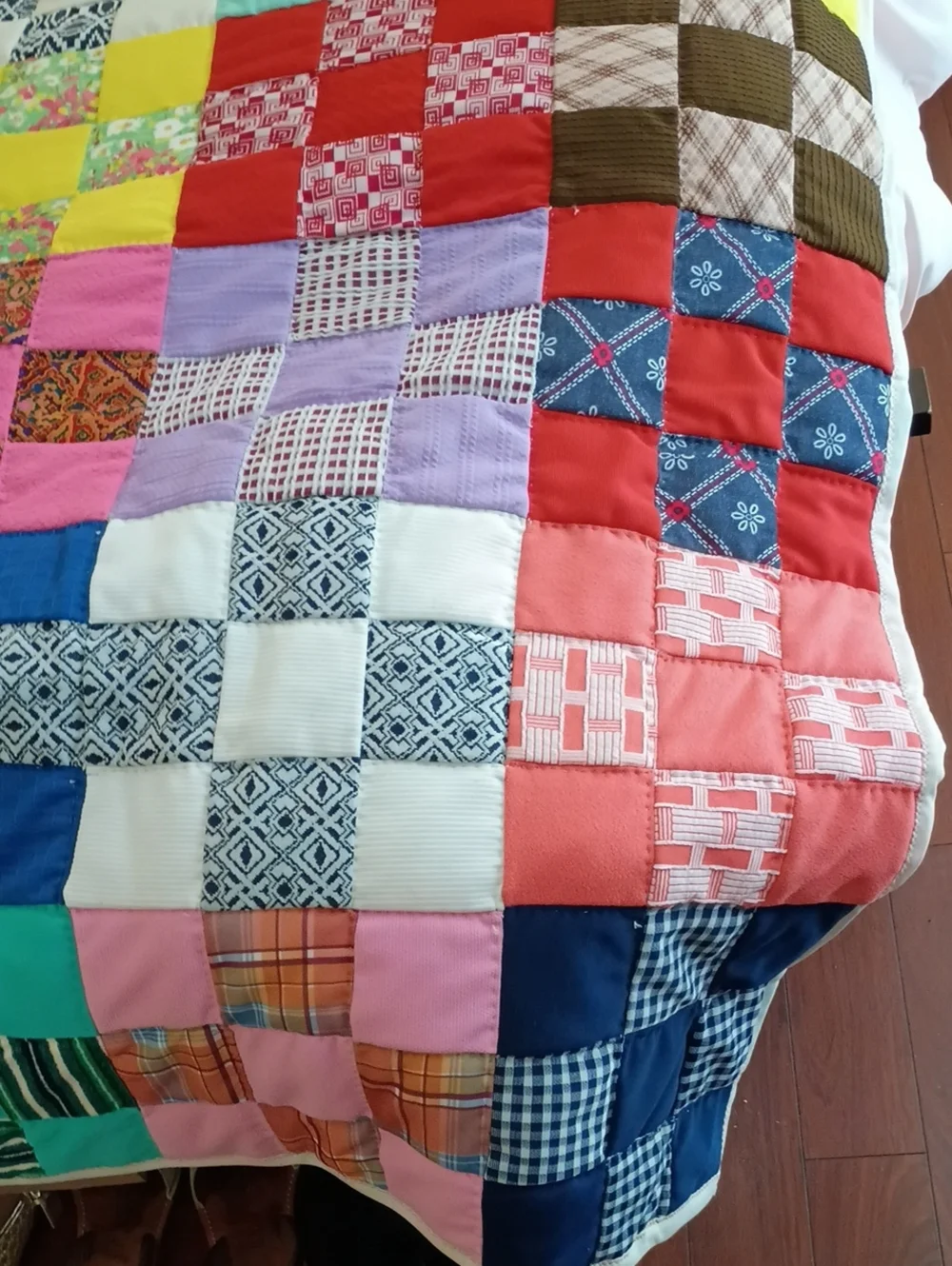 Handmade Patchwork Quilt - Full/Queen - Vintage!